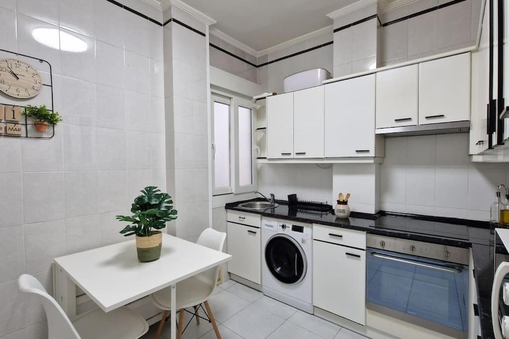 Cozy Apartment In The City Center By Aloha Bilbao Ngoại thất bức ảnh